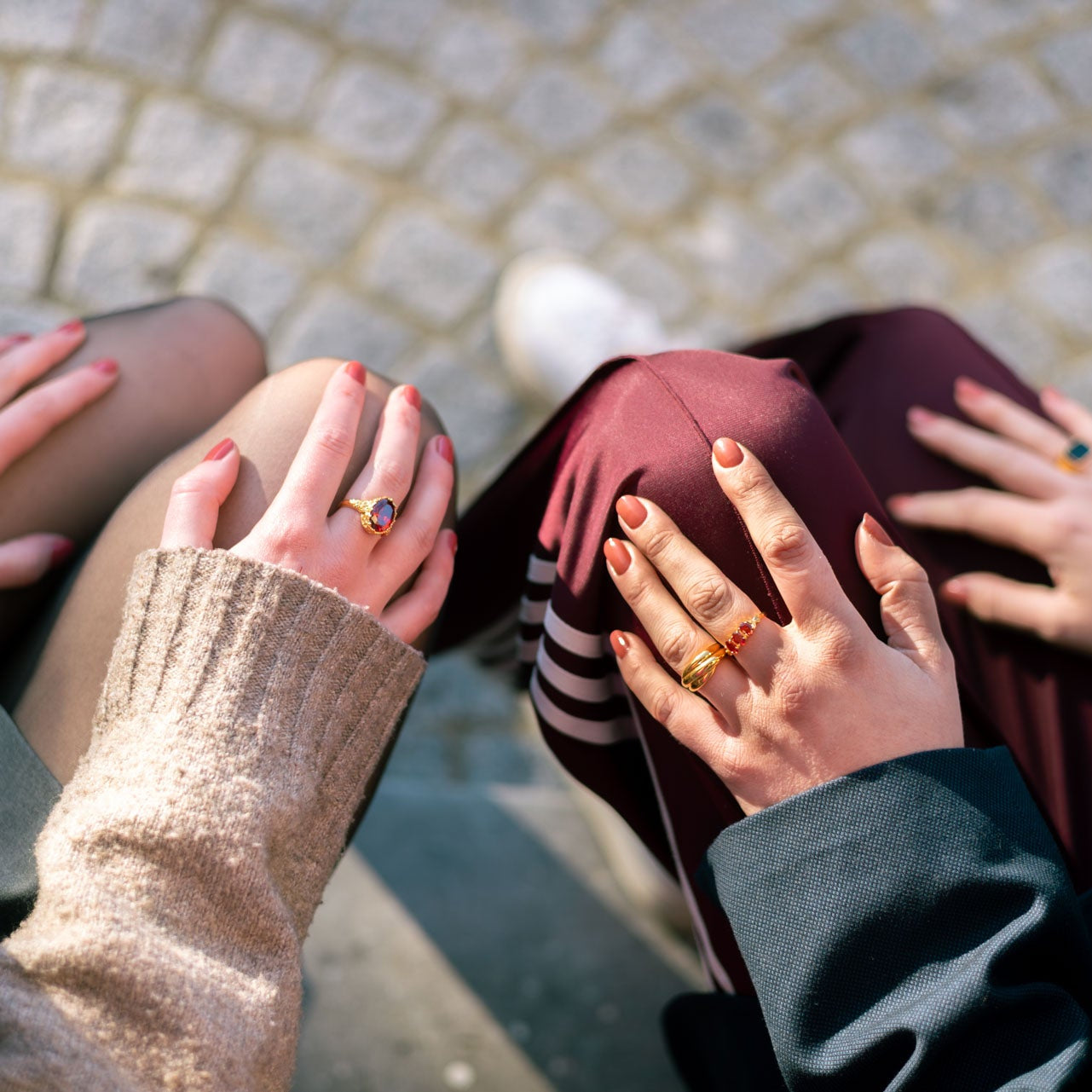 Rose vintage steen ring bordeaux