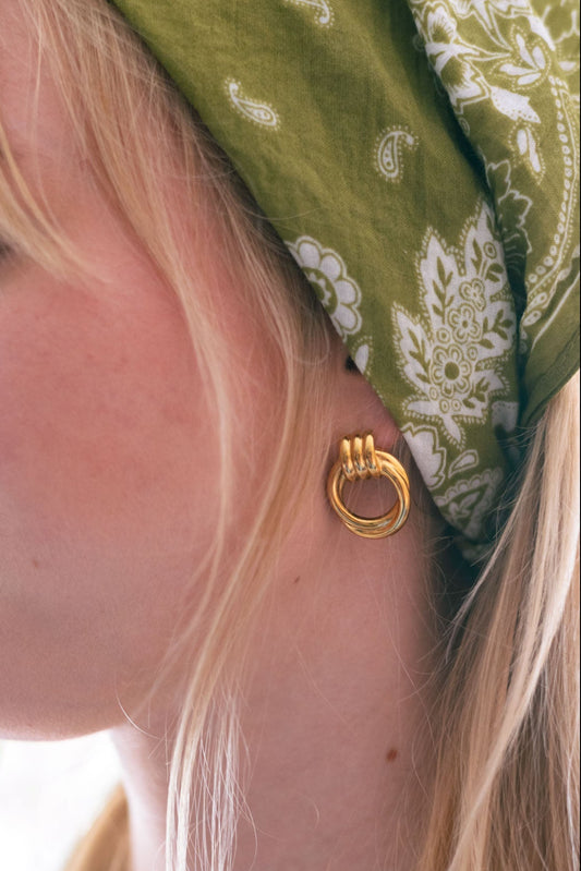 Cassie knoop oorbellen